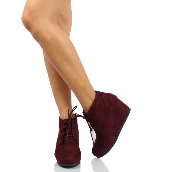 Size 5.5 Vino faux suede lace up wedge ankle boot - Picture 6 of 6